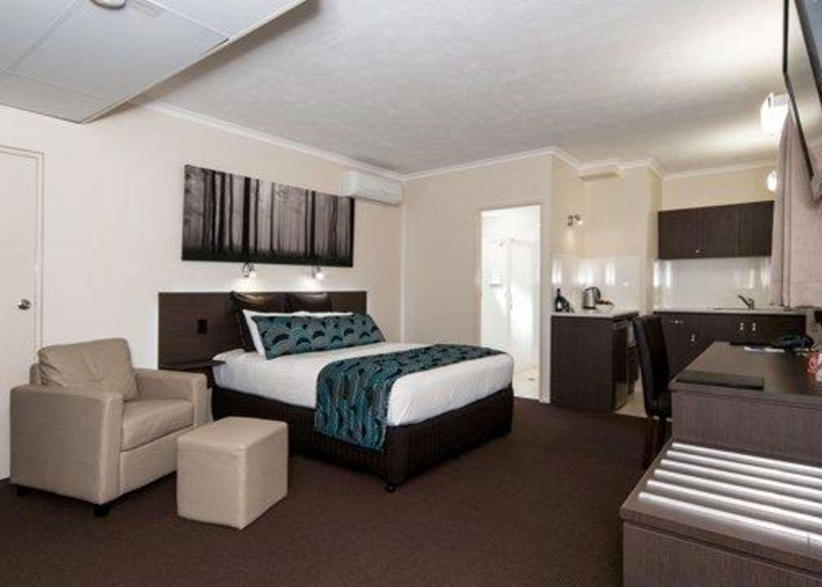 Quality Hotel Robertson Gardens Brisbane Exterior photo