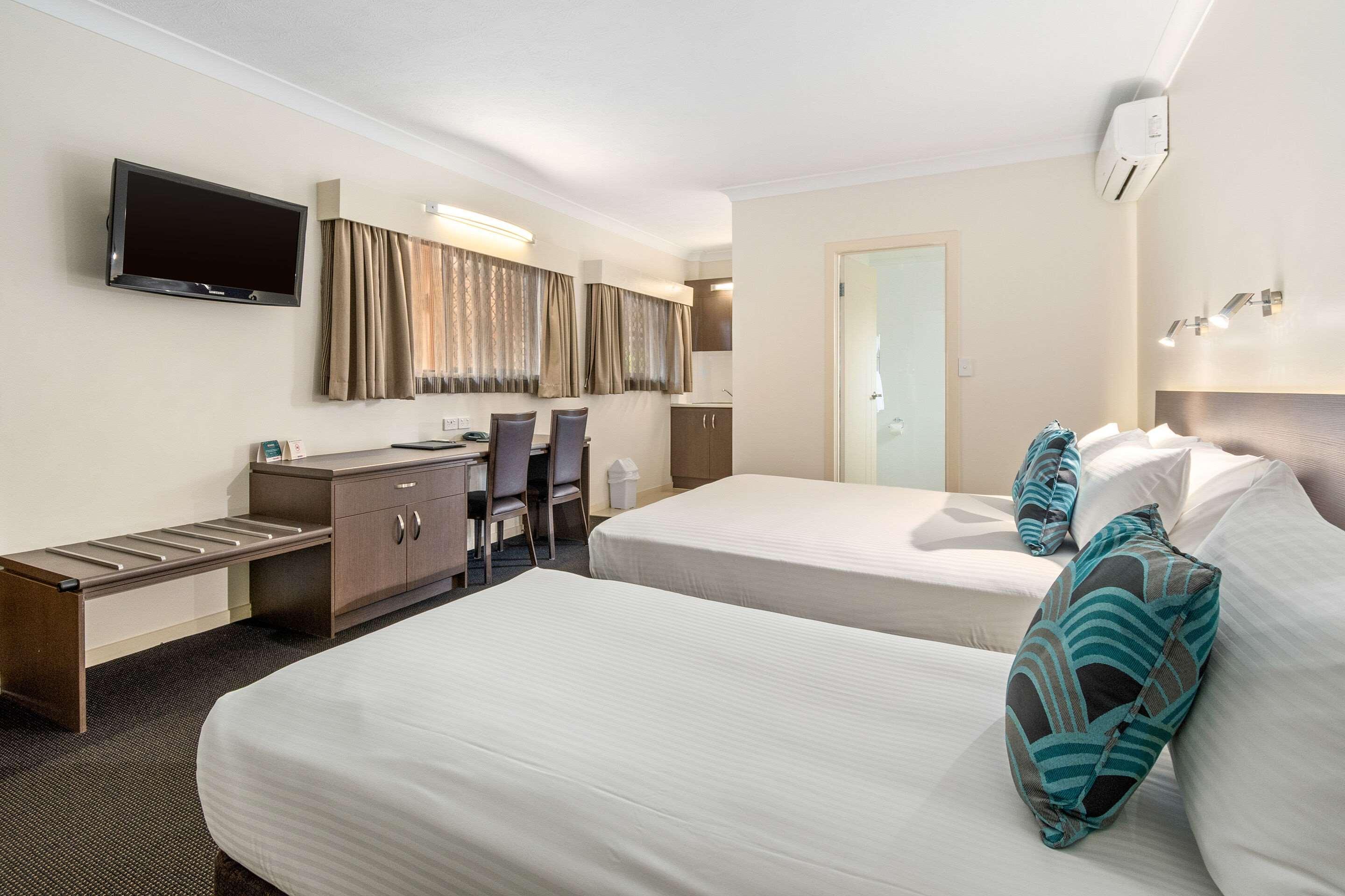Quality Hotel Robertson Gardens Brisbane Exterior photo