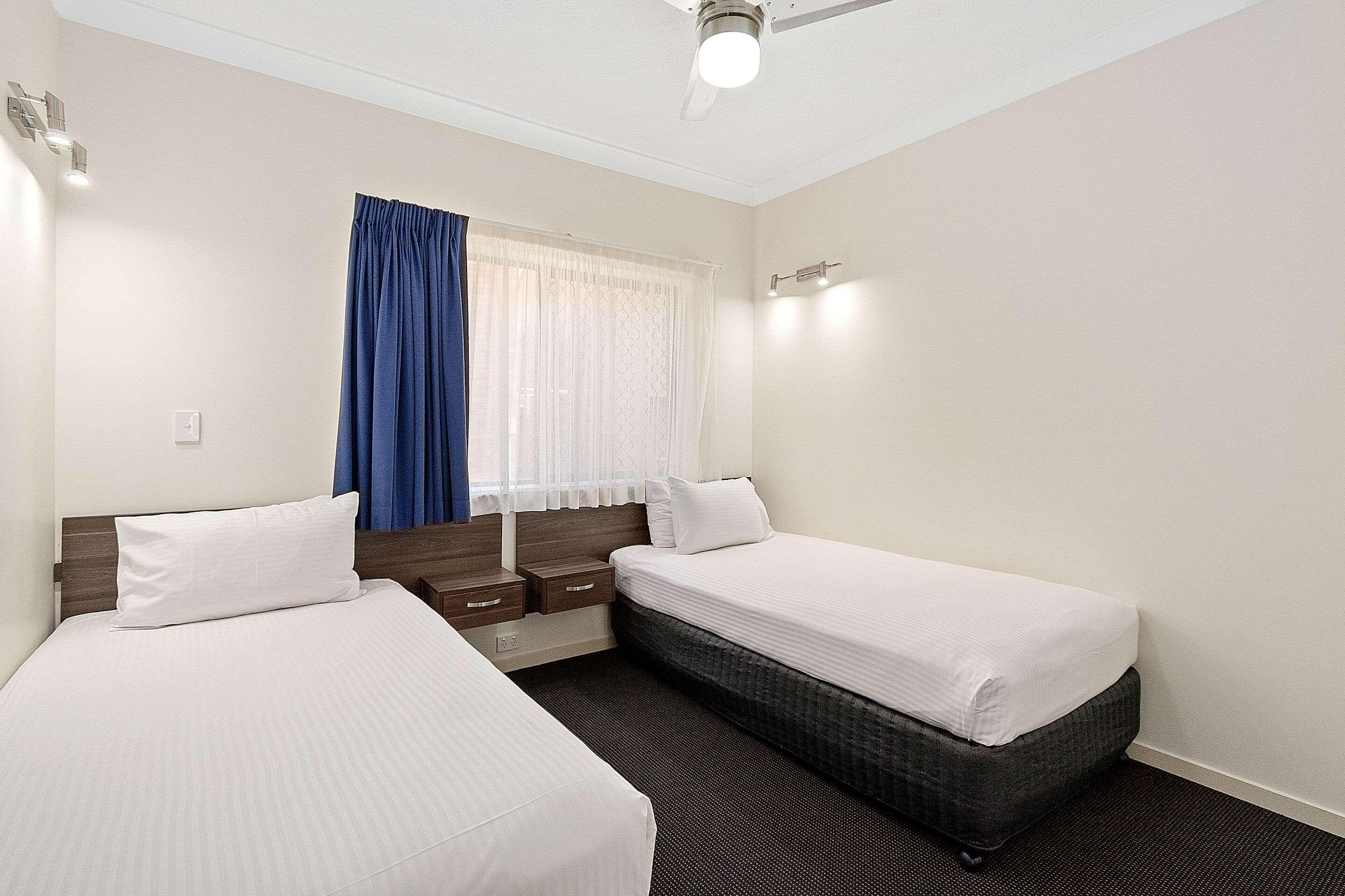 Quality Hotel Robertson Gardens Brisbane Exterior photo