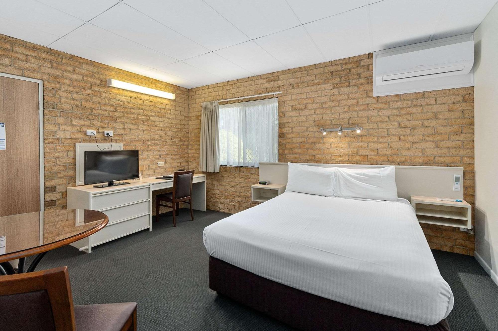 Quality Hotel Robertson Gardens Brisbane Exterior photo