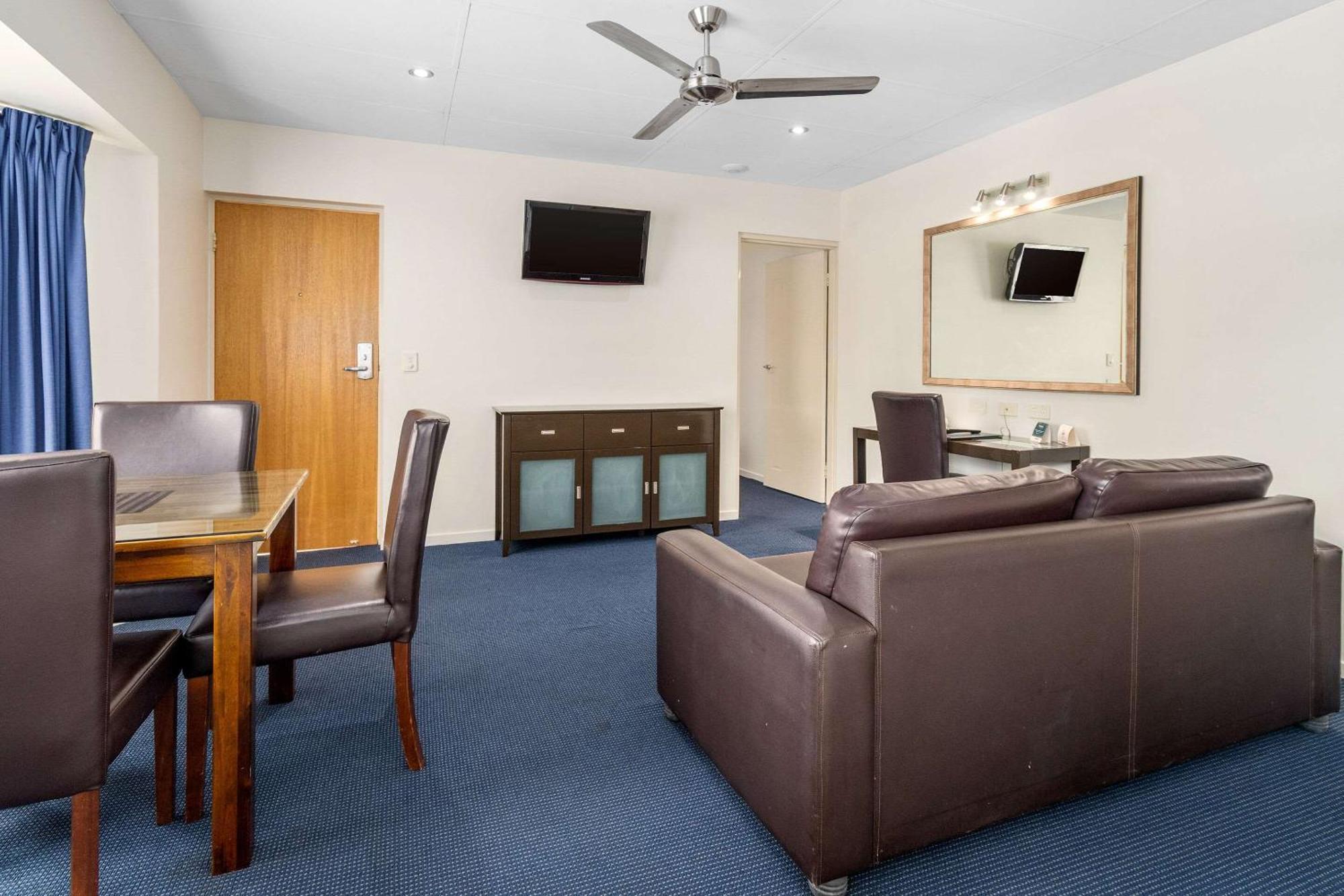 Quality Hotel Robertson Gardens Brisbane Exterior photo